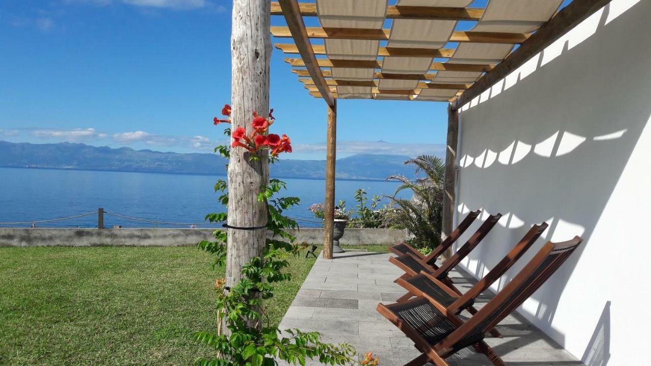 Casa D'Avo Guesthouse And Apartment Urzelina Exteriör bild
